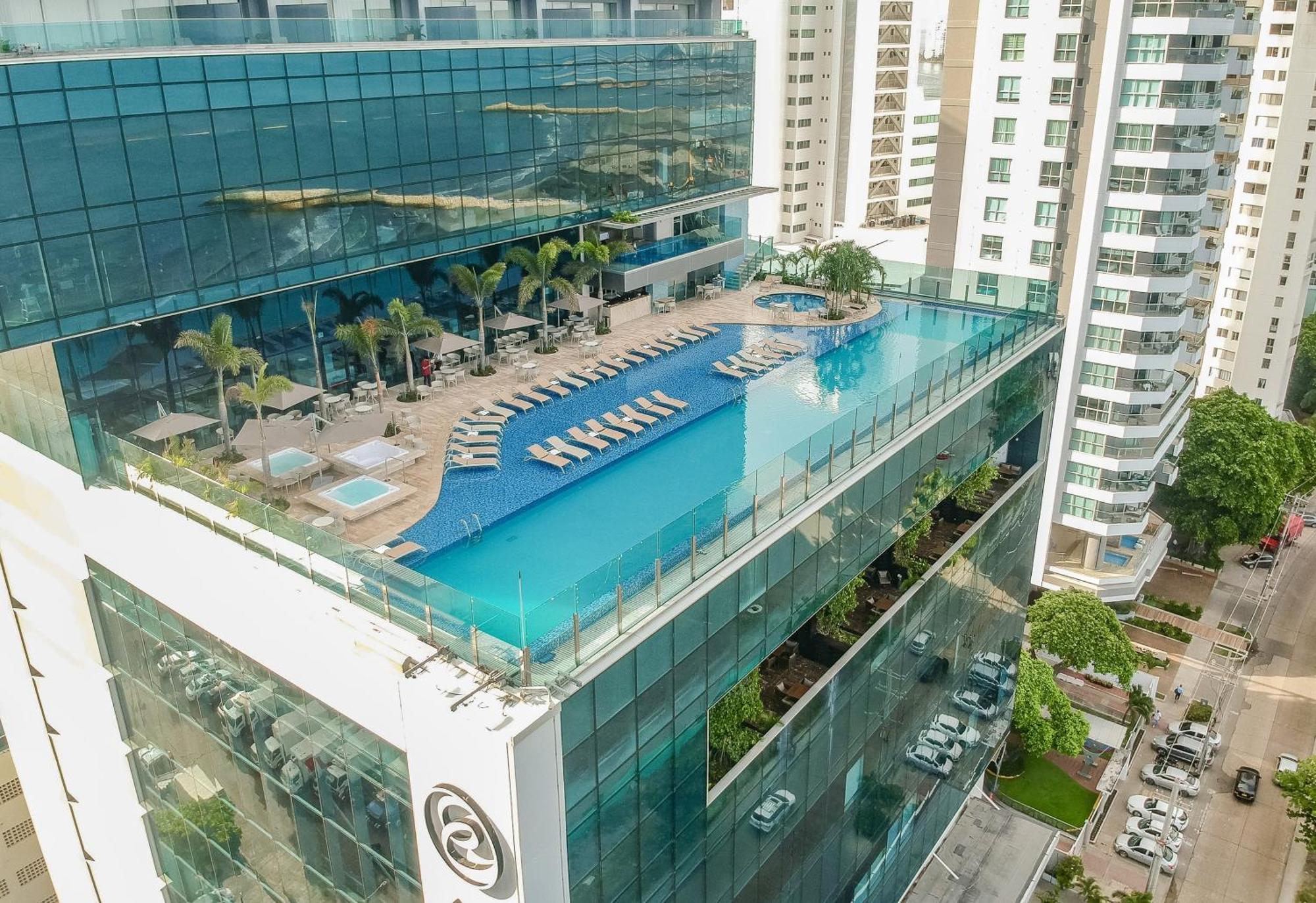 Estelar Cartagena De Indias Hotel Y Centro De Convenciones Buitenkant foto Hotel's rooftop pool